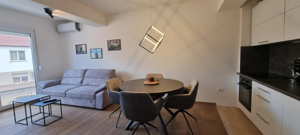Svir Deluxe Apartment No 8