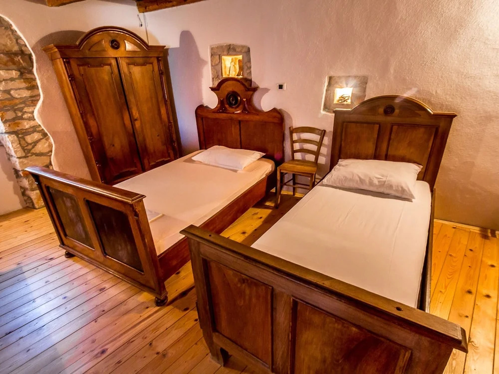 Rustic Holiday Home With Private Pool in the Center of Medulin Near the Beach