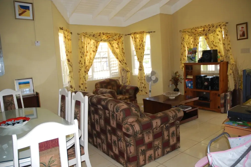 St Mary Mins Away From Ocho Rios 2 bed Ocean View Villa