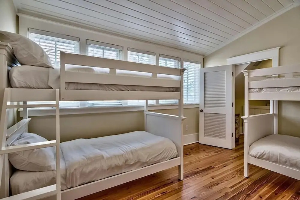 Sandy Bottoms 4 Bedroom Holiday Home by Five Star Properties