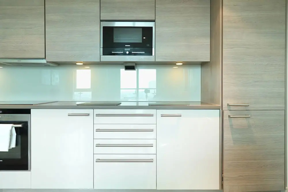 Stunning 2 Bedroom Great Location
