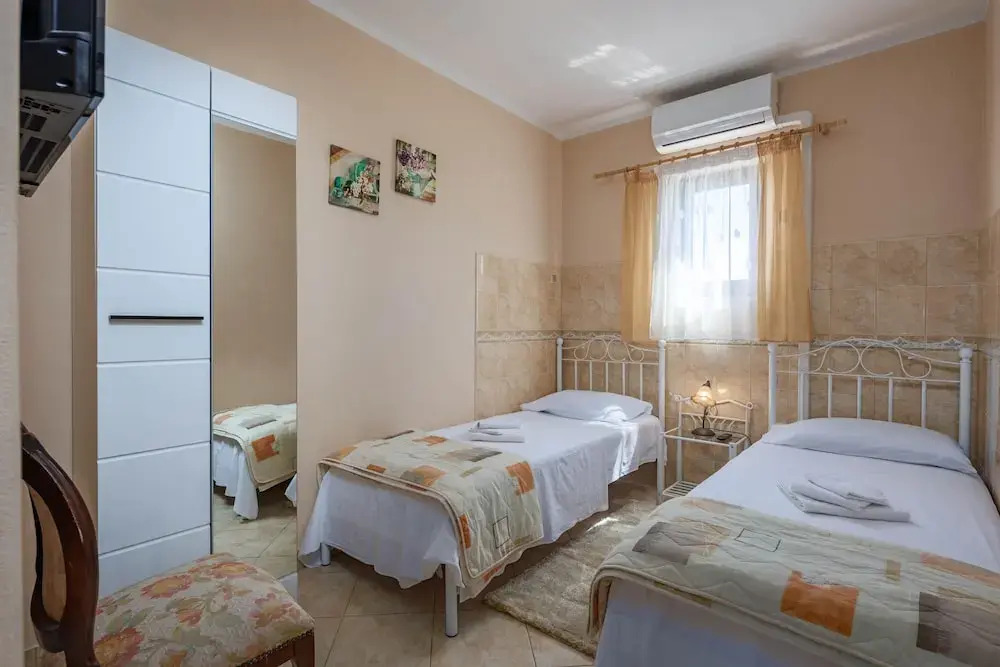 Pool Villa Divina