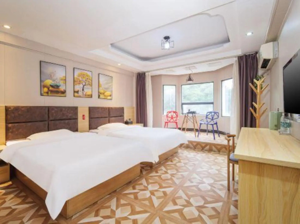 Golden Fashion Hotel