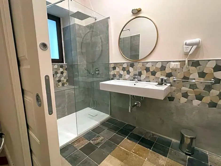 B&B Romeo Luxury Rooms