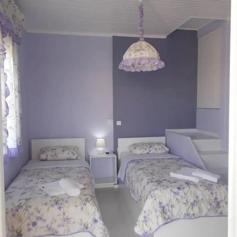 Iris Villa
