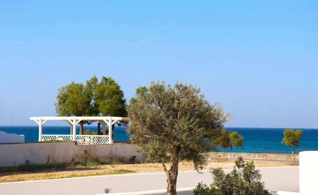 Villa Mila, Agios Prokopios beach, by NaxosVibe