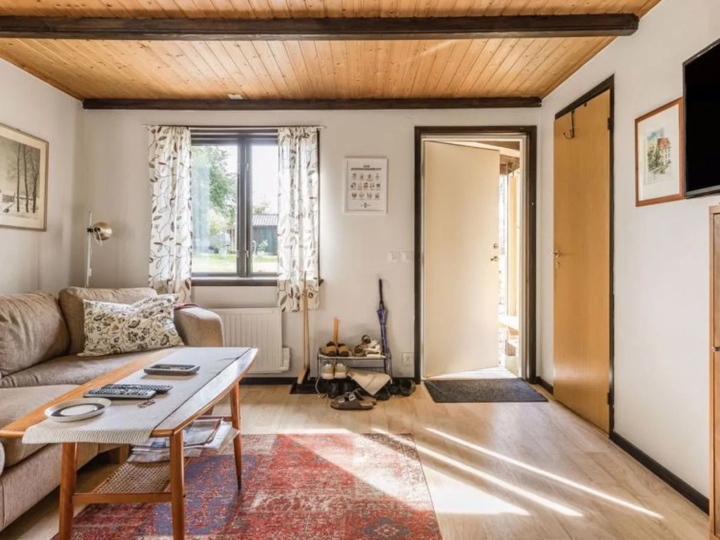 Kjuge Gula Huset (SKO039)