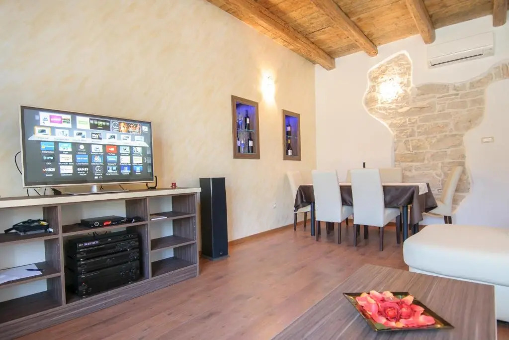 Apartments Borgo 8