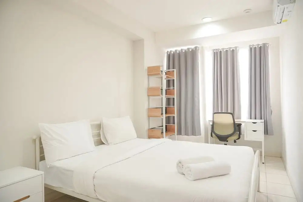 Homey And Minimalist 1Br Cinere Bellevue Suites Apartment