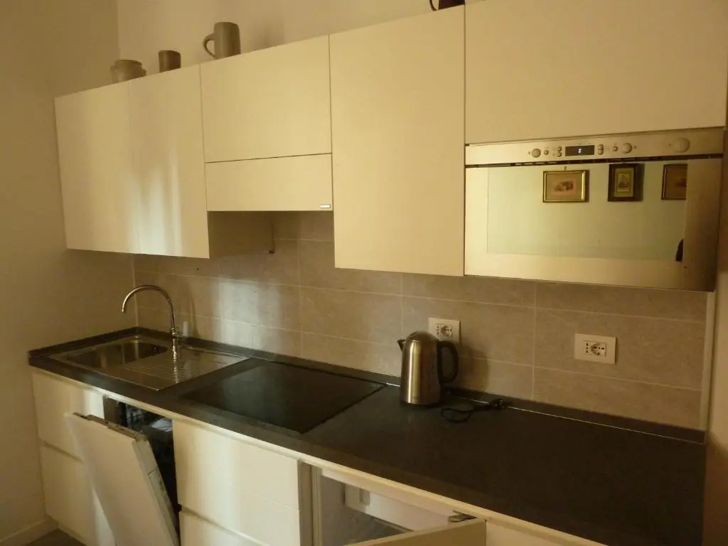LA TORRE LUNGA -Smart Working- 150 m dalle-from Due Torri-Two Towers
