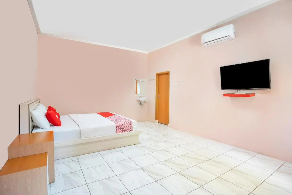 OYO 2974 Penginapan Roma 88