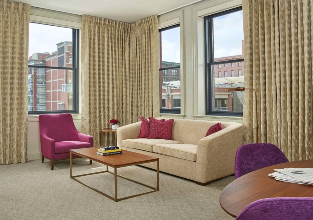 Hotel Savoy Kansas City, Tapestry Collection by Hilton