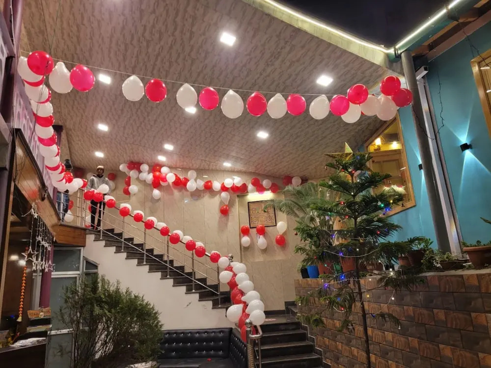 Goroomgo Hidden Chalet Mall Road Nainital