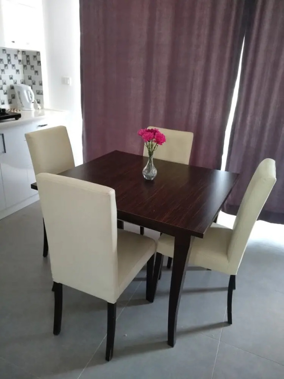 Paddys Apartments, Hisarönü