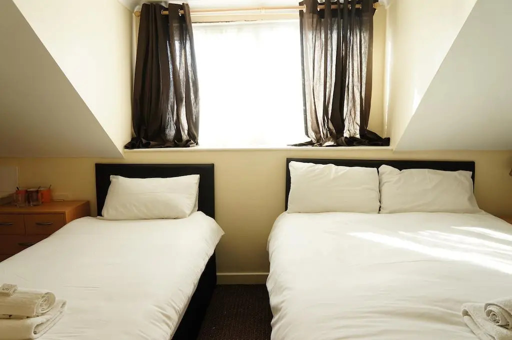 The Vale Apart Hotel