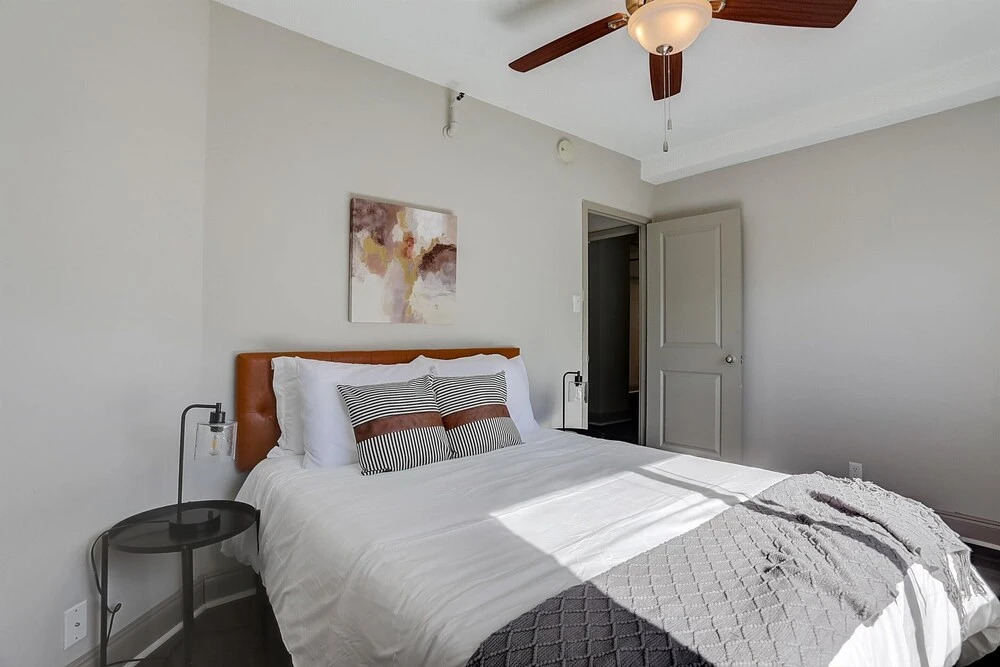 FRONTDESK 500 Fifth Apts Downtown Nashville