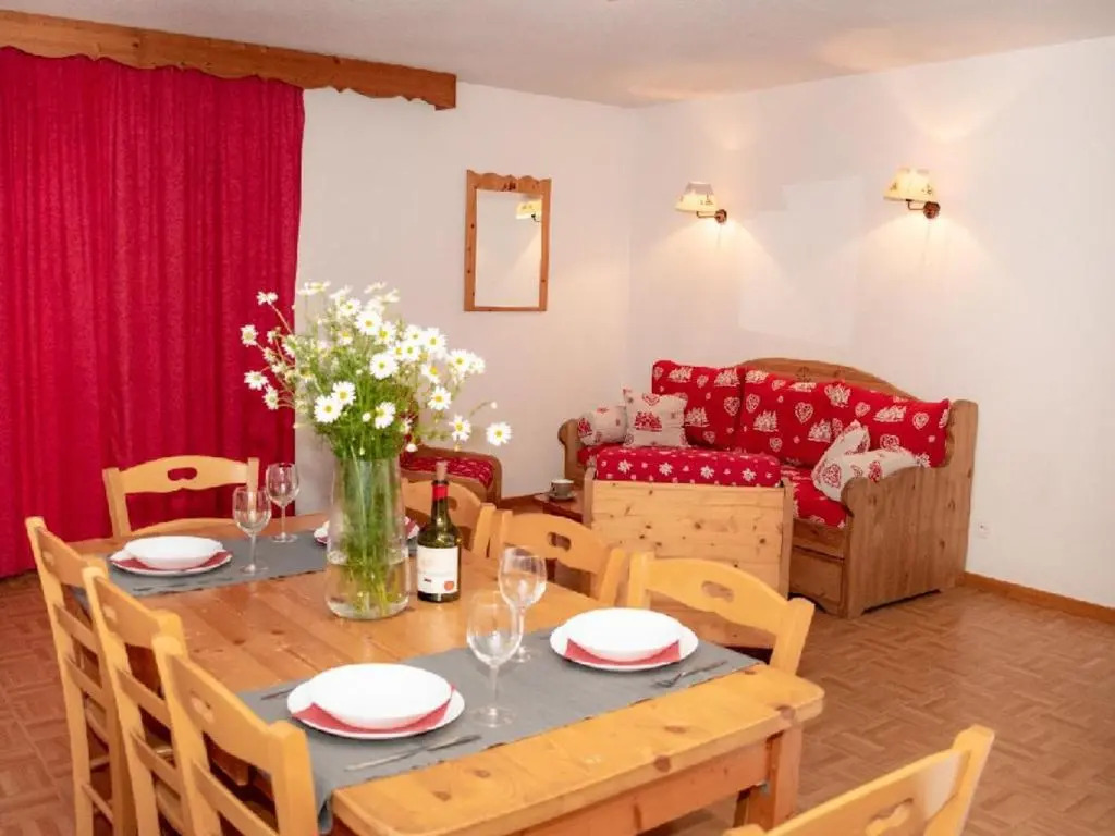 Appartement Puy-Saint-Vincent, 4 pièces, 8 personnes - FR-1-504-33