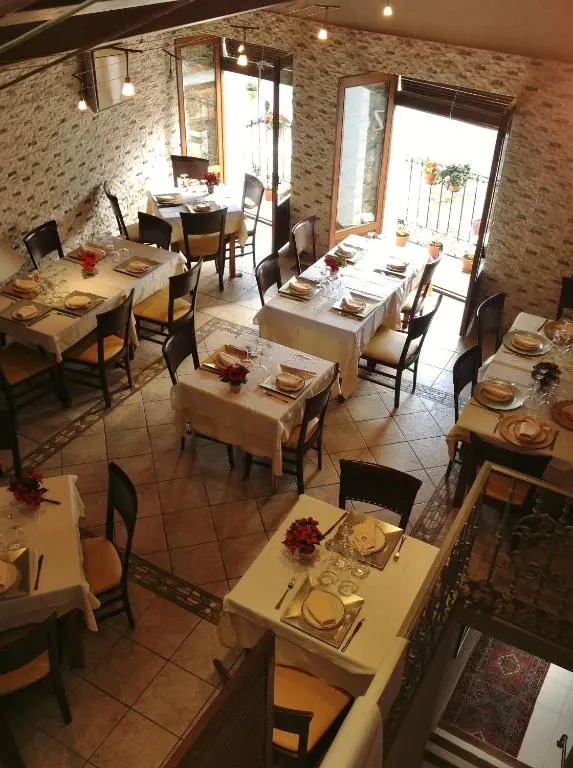 Hostal Cerezo 2