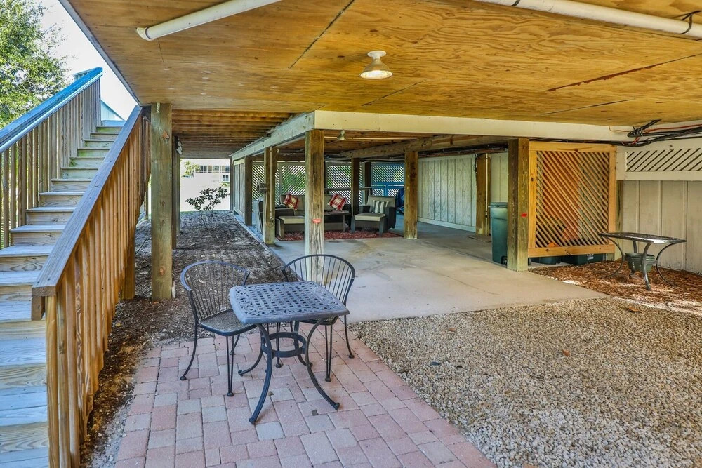 The Lakeside Beach 2 Bedroom Home