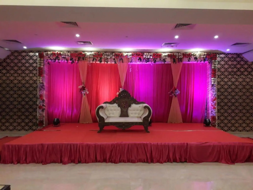 Capital O 2354 Hotel Utsav Inn