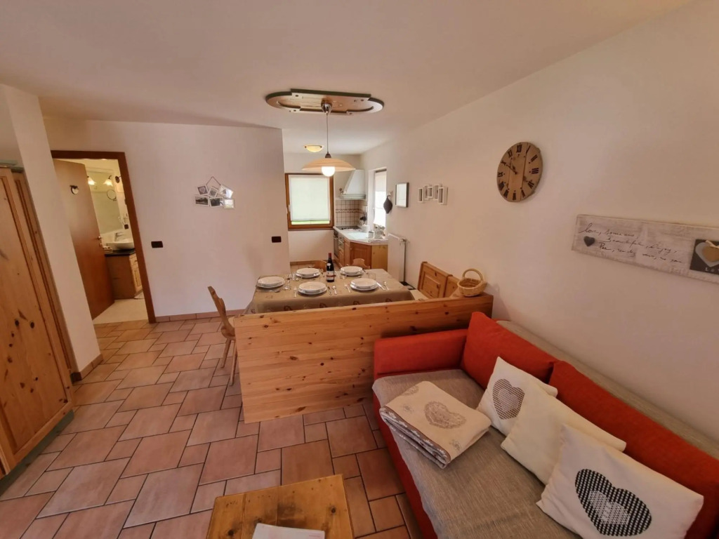 Vajolet, three rooms apartment on the ground floor.-1 VAJOLET