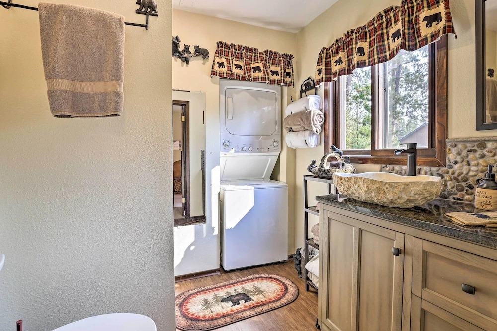 Walk to Town: Updated Frisco Cabin w/ 2 Decks!