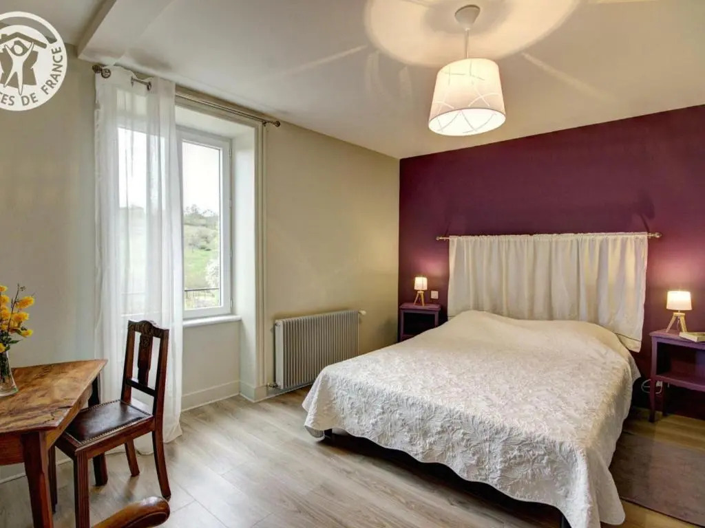 Maison familiale chaleureuse pour 12 pers. avec jardin dans le Forez - FR-1-496-18