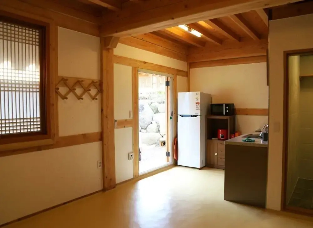 Hadong Todaysun Hanok Pension