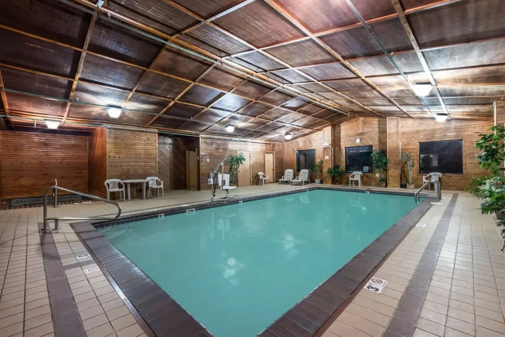 Comfort Inn & Suites Summerset - North Rapid City
