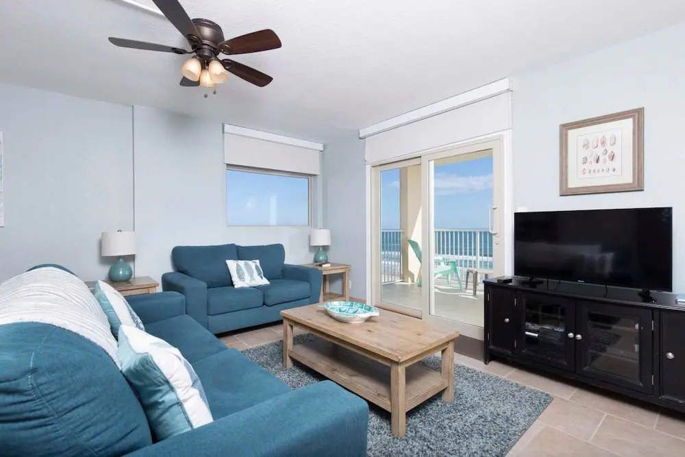 Inverness Condominium 400