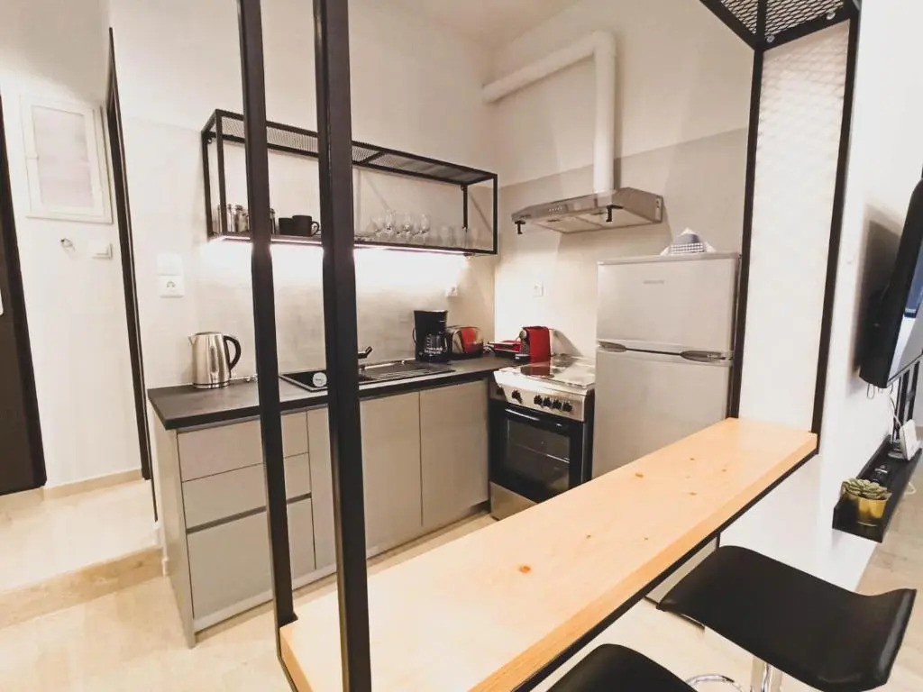 Sunlight - Volos City Center [Spacious Modern Apartments]
