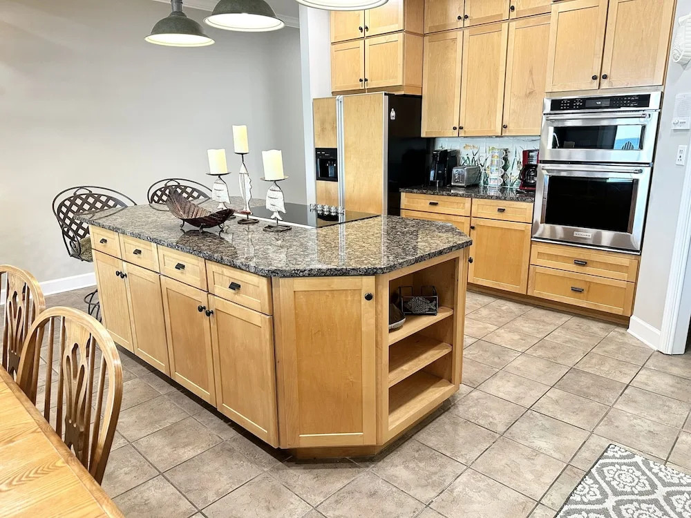 Dolphin Watch 3 Bedroom Townhouse by RedAwning
