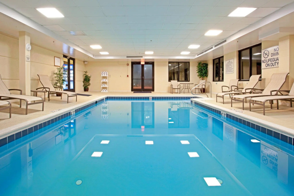 Holiday Inn Express Richmond Airport by IHG