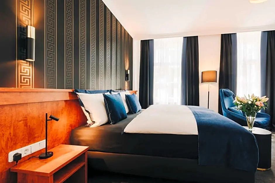 DAS v EVERT Hotel - am Congress Centrum Würzburg
