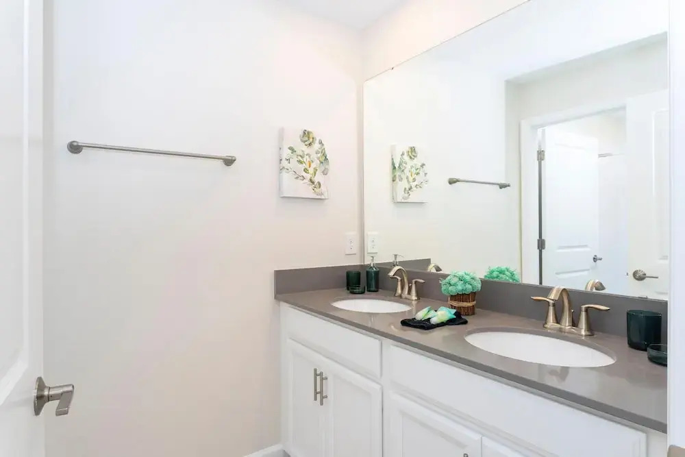 1112 CD - Glam 4BR Townhome, Pool
