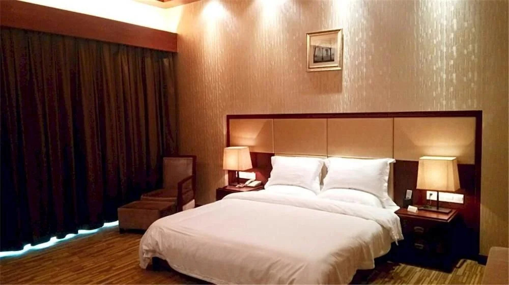 Weishan Mountain Hot Spring Villa