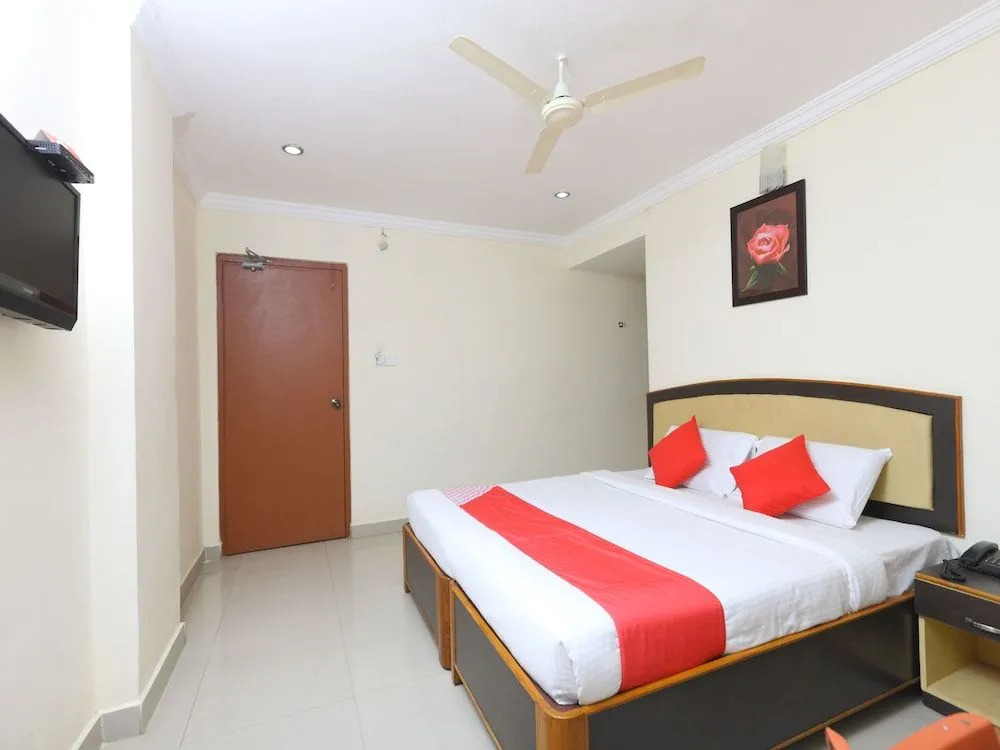 OYO 9349 Hotel Swaagat Residency