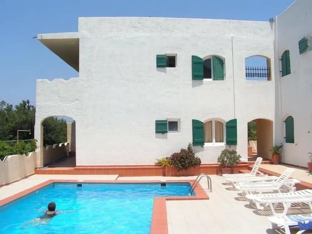 Elia & Tina Apartments
