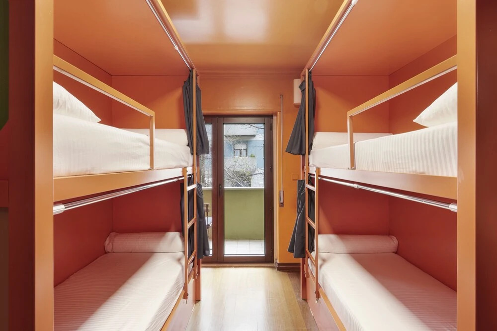 HUUX Hostel