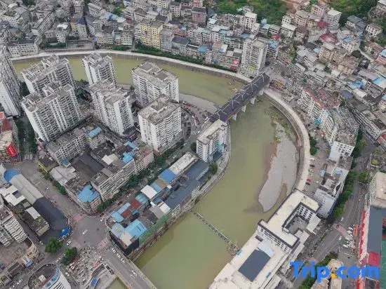 Hefeng Yishui Star Business Hotel