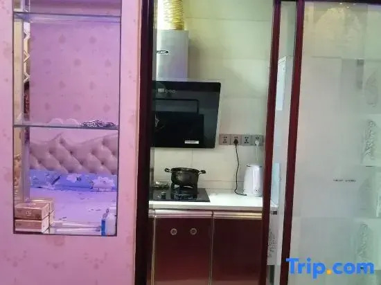 Shangmao International Apartment (Yongchuan Passenger Transport Center)