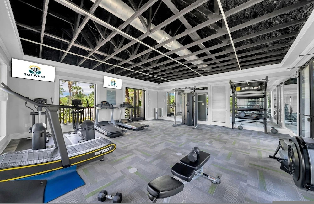 Vibrant 2BR 2BA w King Bed Pool Gym 11
