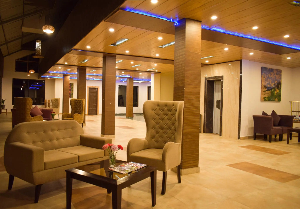Aachman Nature Valley Resort Mashobra BY NAINA STAYCATION- Private Parking - Balcony and valley view Rooms