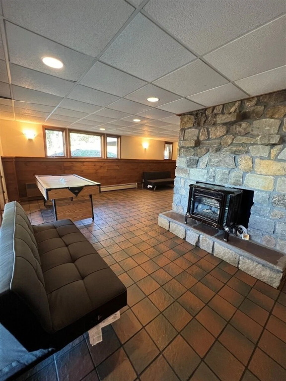 Brandy Pond Overlook Limit 14 4 Bedroom Home by RedAwning
