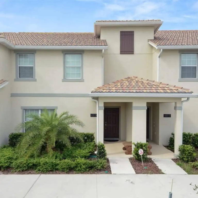 4819 Fantastic 4BD Storey Lake Resort