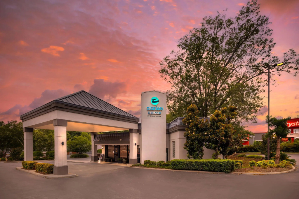 Clarion Pointe Morrow - Atlanta South