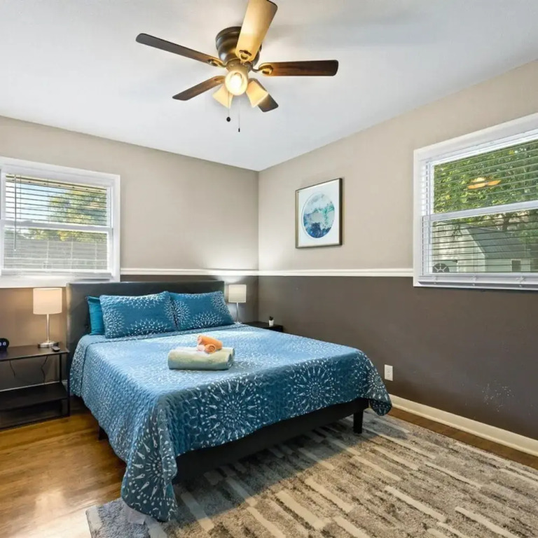 Brew City Game Room Fenced Yard Sleeps 13