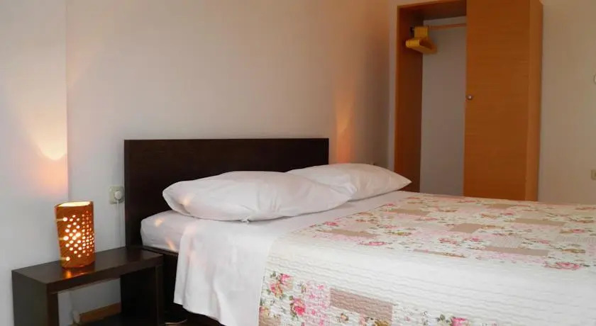 Apartments Trošt 40