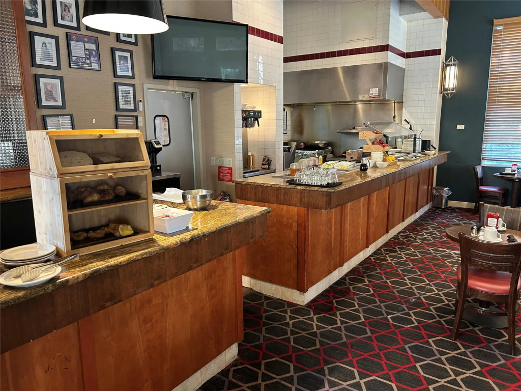 Best Western Premier Plainview-Long Island Hotel