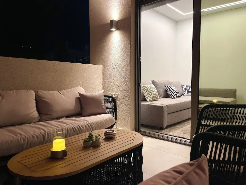 THE NIXON Suite and Apartments Hotel
